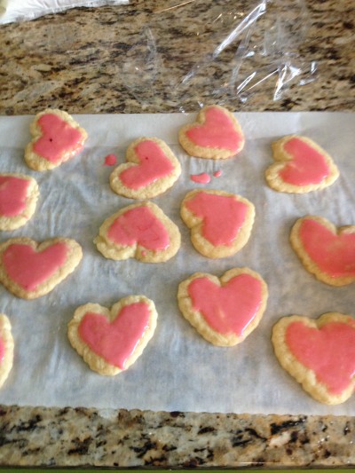 I couldn't resist decorating them with a little pink frosting while the kiddos napped. 